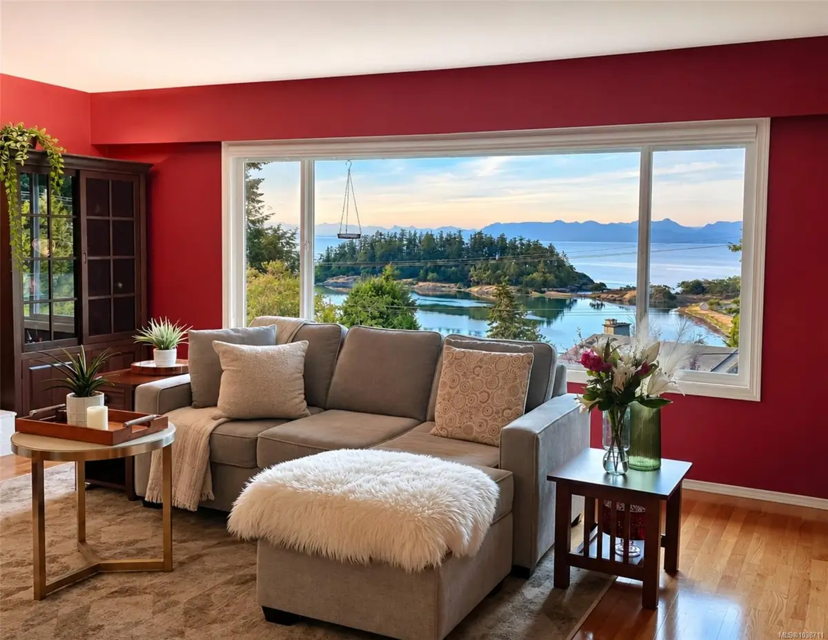 3583 Hammond Bay Rd, Nanaimo BC V9T 1E8