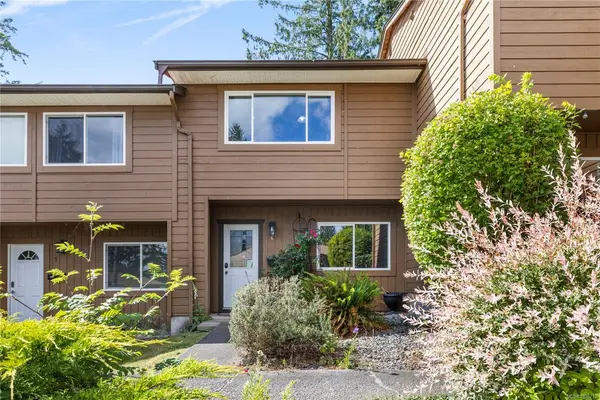 855 Howard Ave #6, Nanaimo BC V9R 5V4 - 2 bed, 1 bath property for sale in Nanaimo