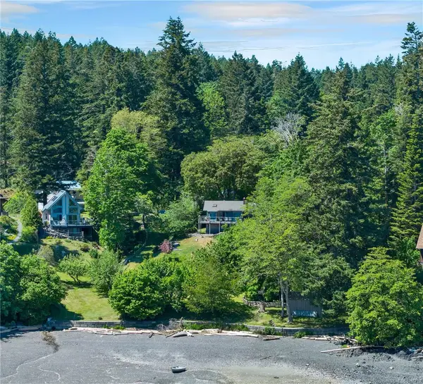 775 Endersby Rd, Quadra Island BC V0P 1H0 - 4 bed, 3.0 bath in Quadra Island