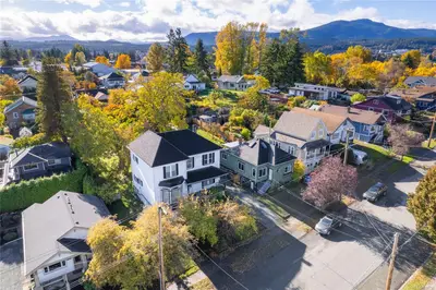 639 Kennedy St, Nanaimo BC V9R 2J9