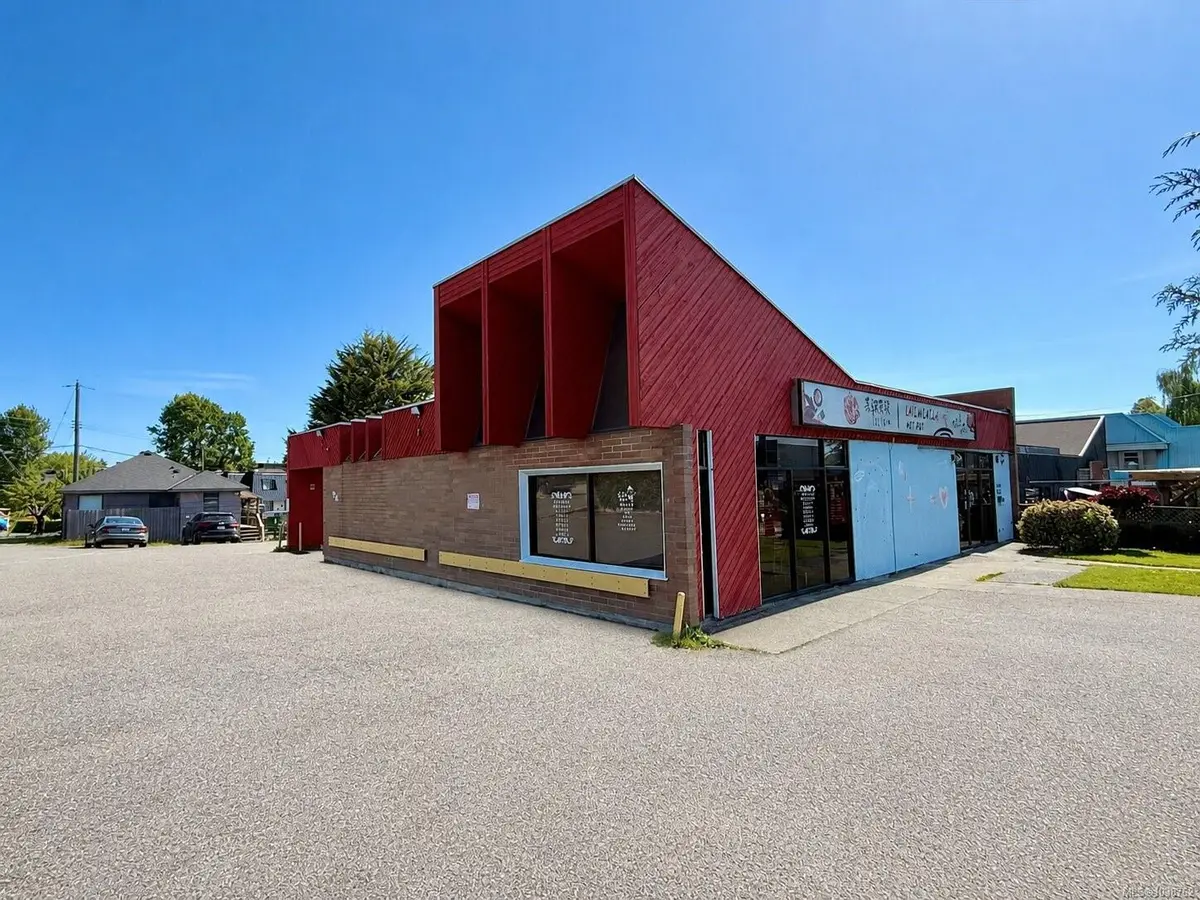 1540 Cedar Hill Cross Rd, Saanich BC V8T 1N3