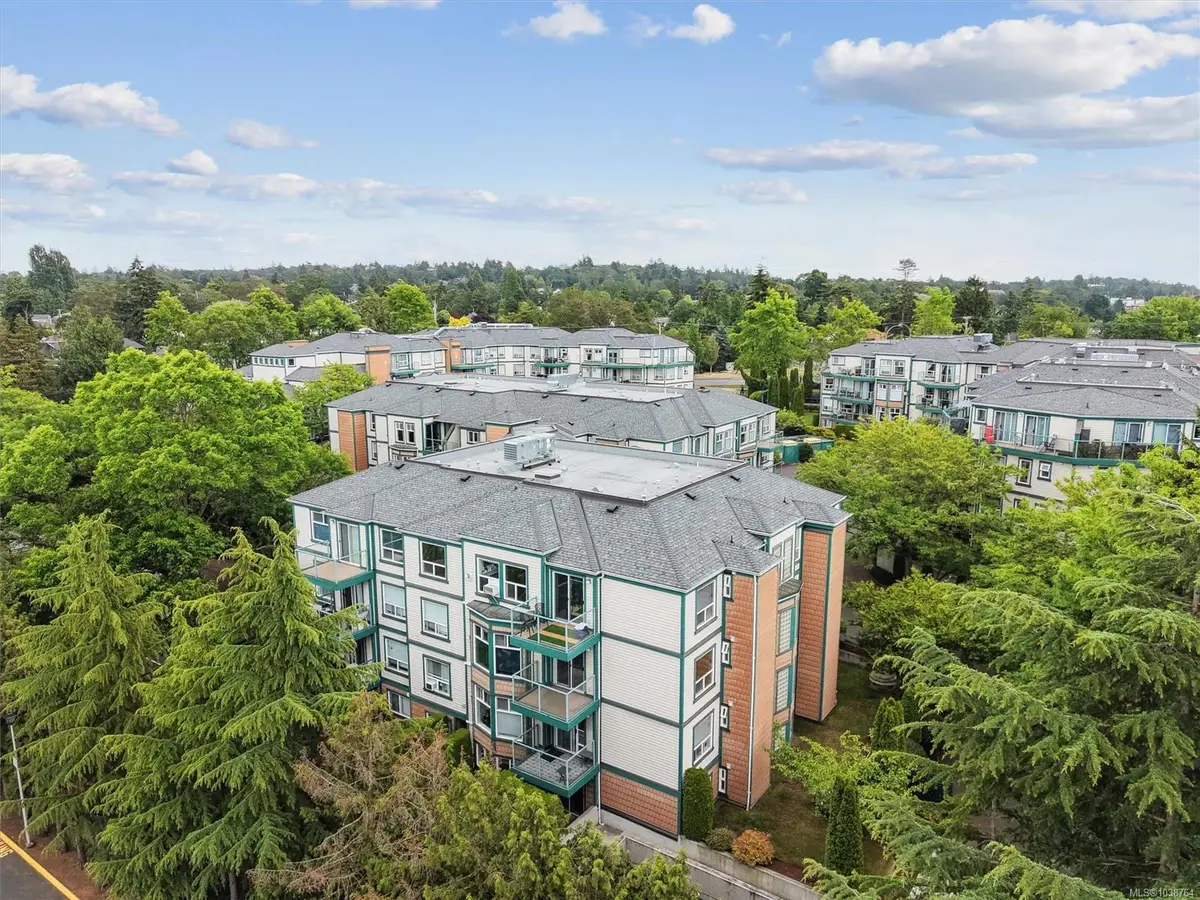 894 Vernon Ave #112, Saanich BC V8X 2W6