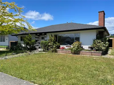 3811 Morton St, Port Alberni BC V9Y 3V4