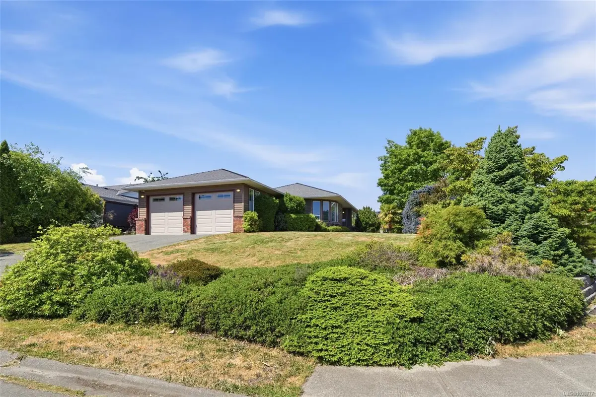 788 Stanhope Rd, Parksville BC V9P 1B5