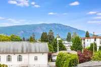 View 25