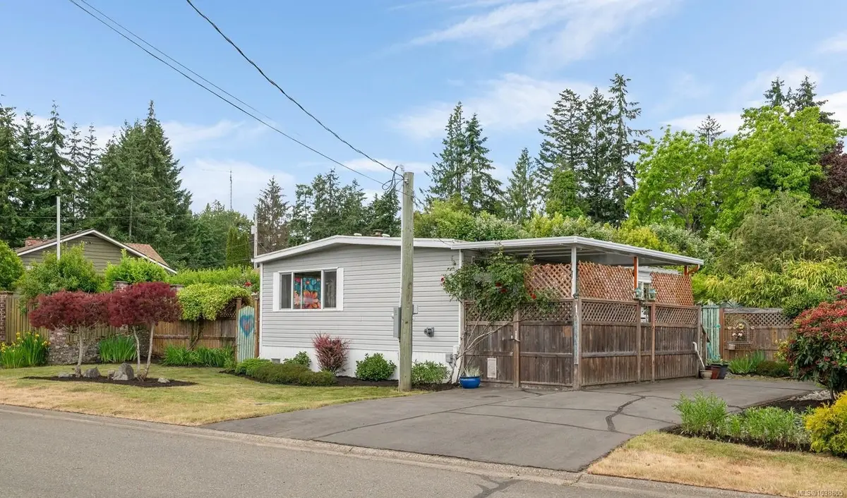 129 Meridian Way #1, Parksville BC V9P 1L3