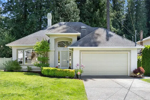 787 Walema Ave, Saanich BC V8Y 3B1 - 4 bed, 3 bath property for sale in Saanich