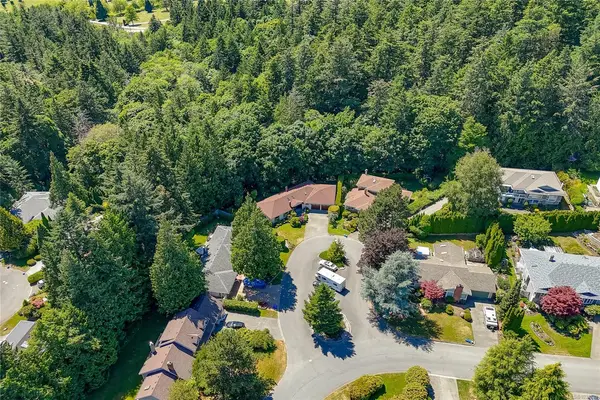 4770 Amblewood Dr, Saanich BC V8Y 2S3 - 2 bed, 2 bath property for sale in Saanich