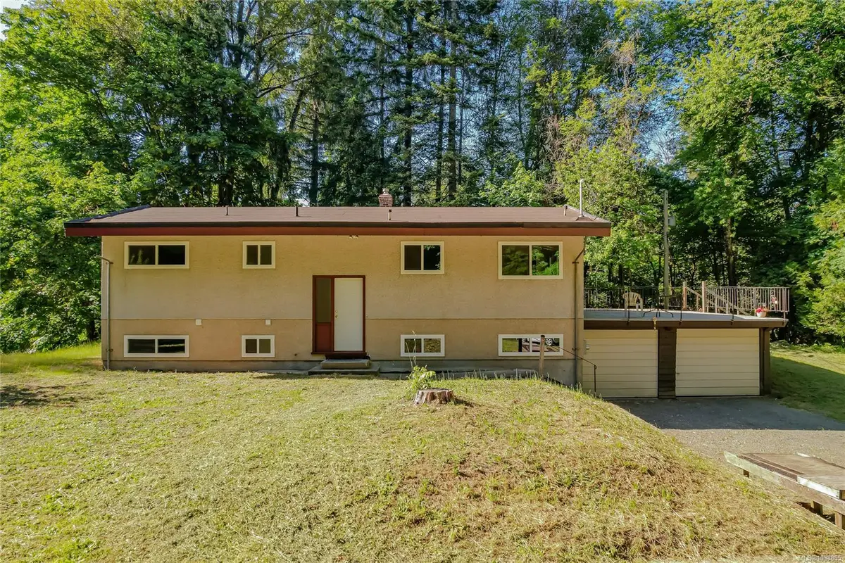 3246 Gibbins Rd, Duncan BC V9L 1G8
