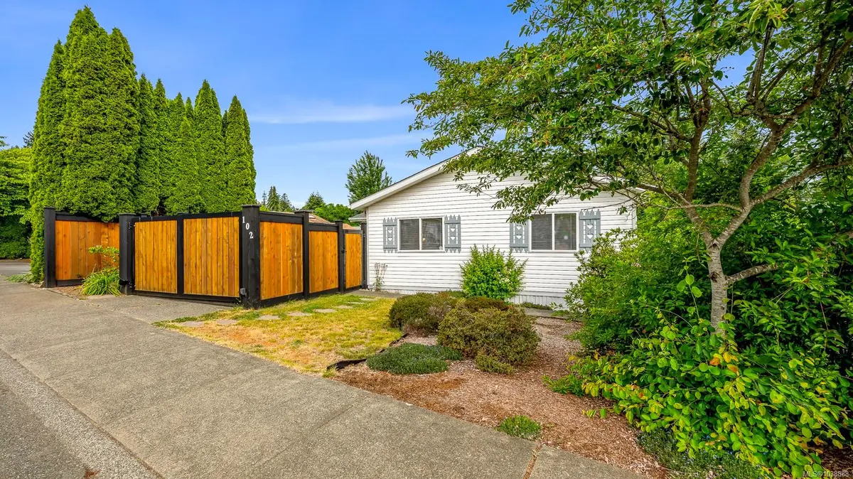 2200 Lambert Dr #102, Courtenay BC V9N 9E1