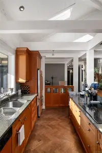 View 24