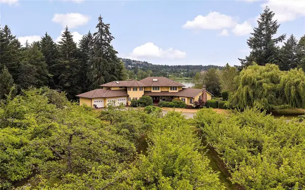 1662 Stamps Rd, Duncan BC V9L 5W2 - 6 bed, 6.0 bath in Duncan