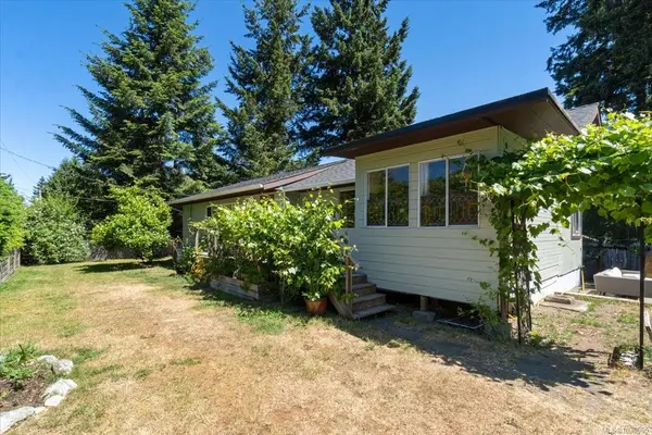 980 Poplar Way, Whiskey Creek BC V9K 1X9 - 3 bed, 2.0 bath in Whiskey Creek