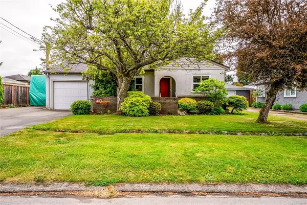 1663 Freeman Ave, Saanich BC V8P 1P5 - 3 bed, 1.0 bath in Saanich