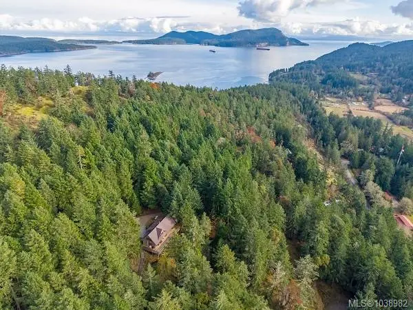 3350 Port Washington Rd, Pender Island BC V0N 2M1