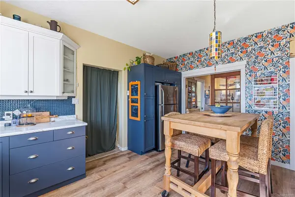245 Sabiston St, Nanaimo BC V9R 1M4