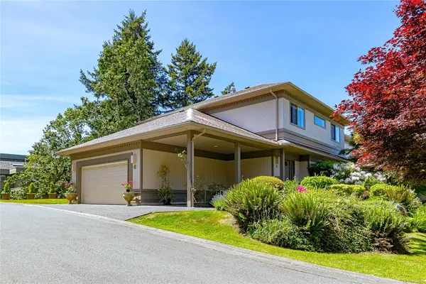 4300 Stoneywood Lane #49, Saanich BC V8X 5A5