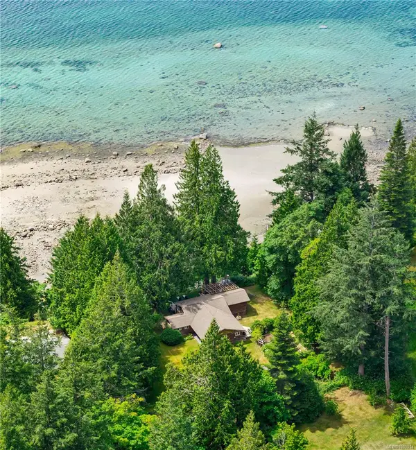 569 Potlatch Rd, Cortes Island BC V0P 1K0 - 2 bed, 2.0 bath in Cortes Island