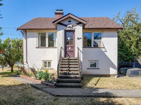 8 Camden Ave, View Royal BC V8Z 1P5 - 3 bed, 1 bath property for sale in View Royal