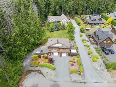 1871 Highland Ridge Rd, Shawnigan Lake BC V8H 2H9