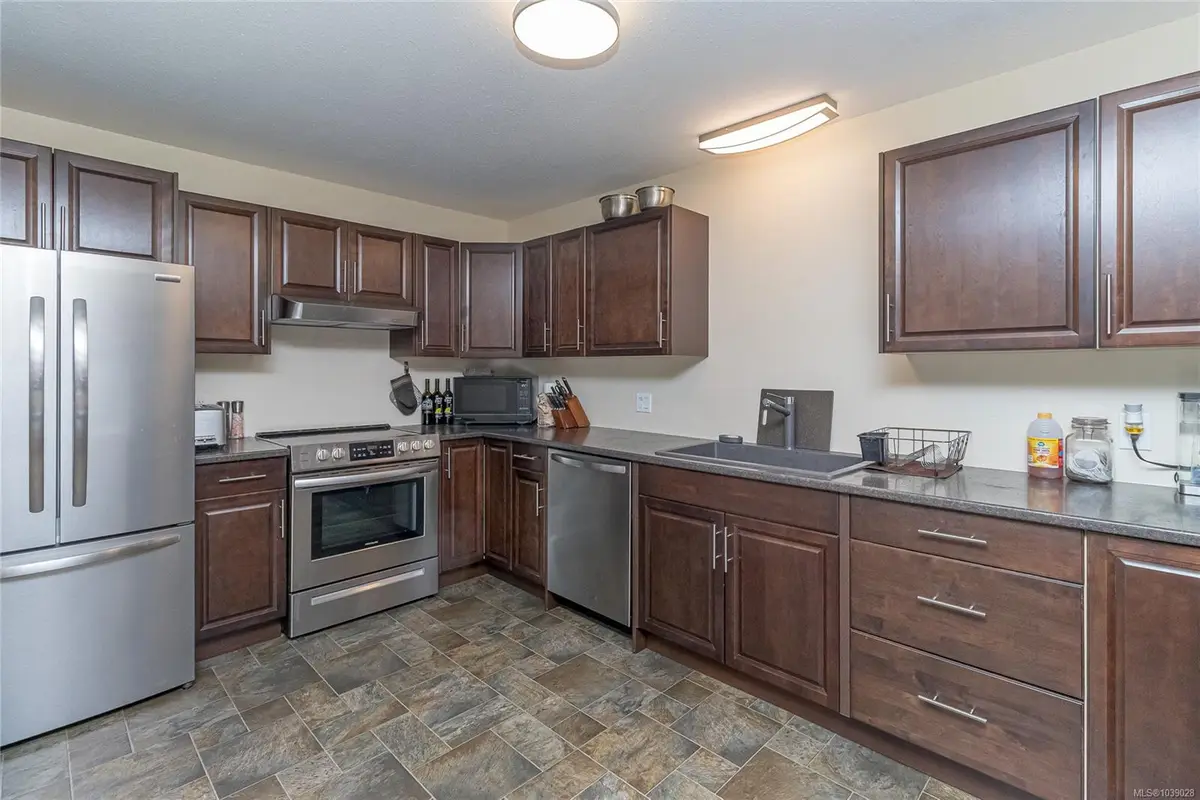 3185 Barons Rd #209, Nanaimo BC V9T 5T3