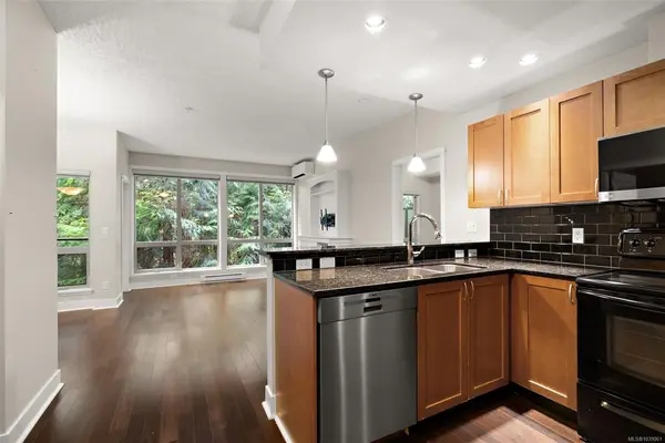 631 Brookside Rd #205, Colwood BC L1L 1L1 - 1 bed, 2 bath property for sale in Colwood