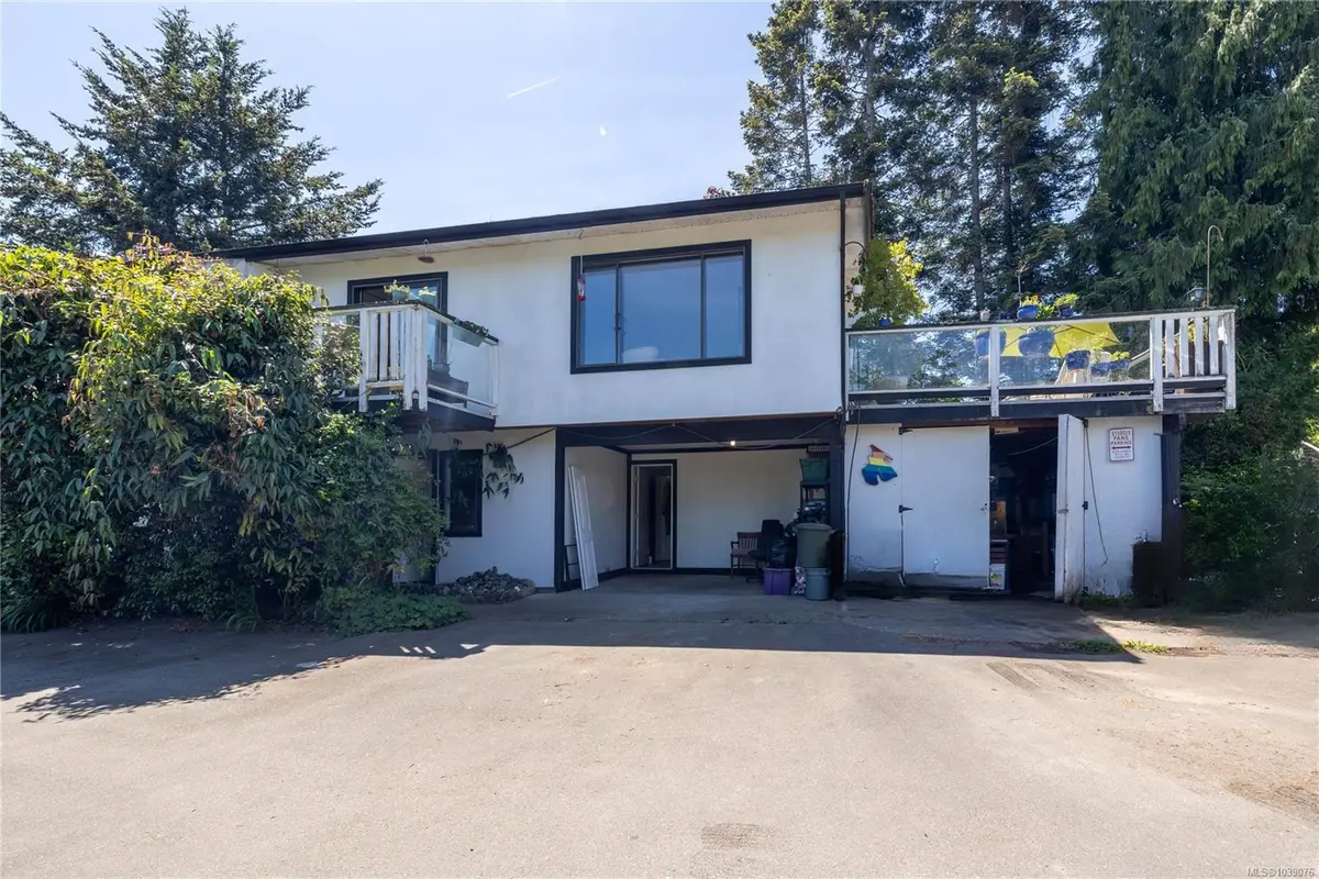 307 Maliview Dr, Salt Spring BC V8K 1B1