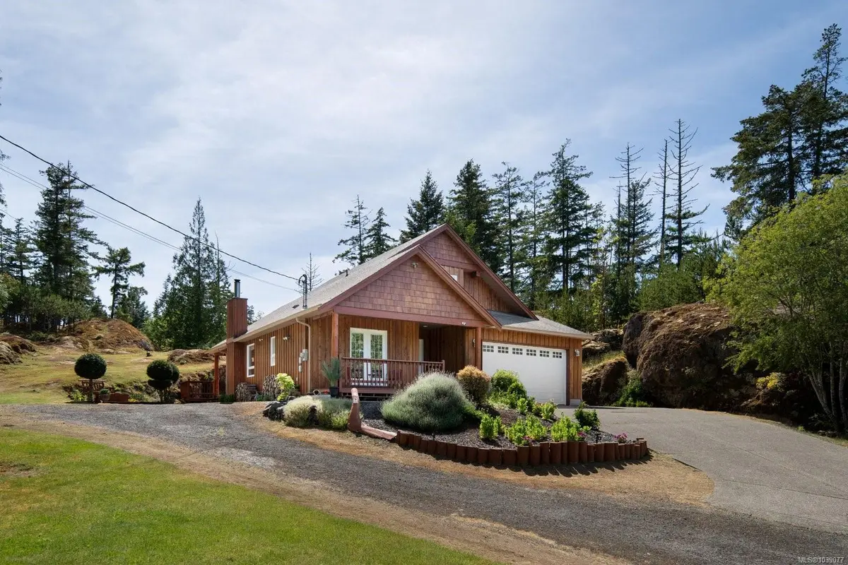 2730 Phillips Rd #B, Sooke BC V9Z 0Y3