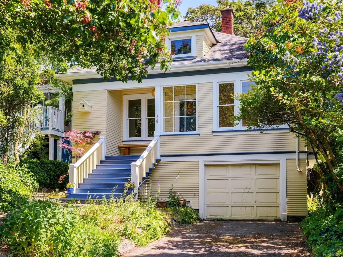 2623 Mt. Stephen Ave, Victoria BC V8T 3L5