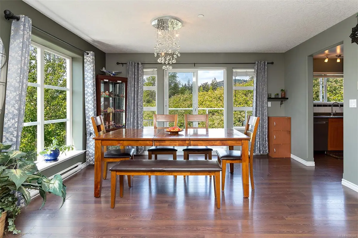 908 Brock Ave #305, Langford BC V9B 3C6