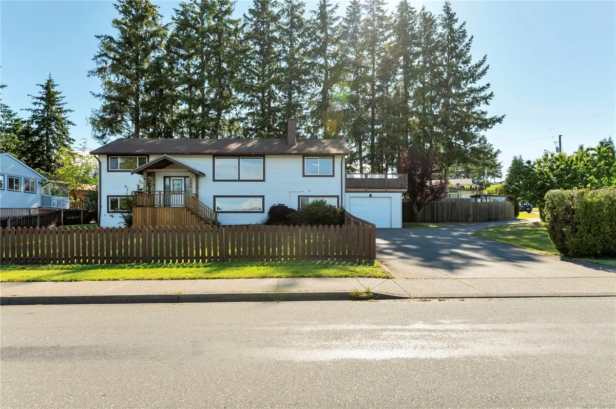 1048 Galerno Rd, Campbell River BC V9W 1J3