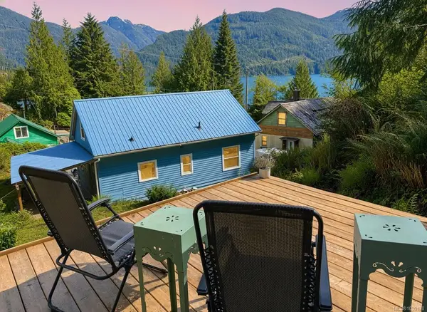 620 Cardiac Climb Rd, Tahsis BC V0P 1X0 - 3 bed, 1.0 bath in Tahsis