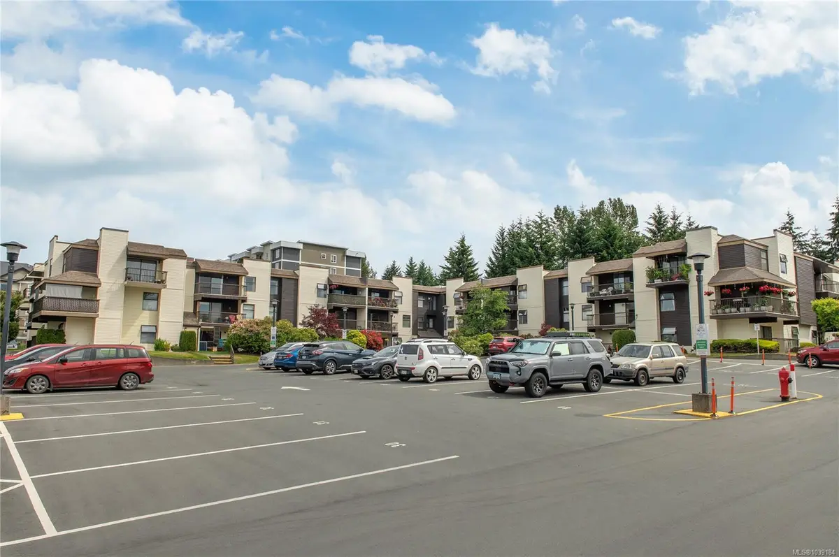 585 Dogwood St #210, Campbell River BC V9W 6T6