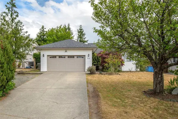315 Stratford Dr, Campbell River BC V9W 8A1 - 3 bed, 2 bath in Campbell River
