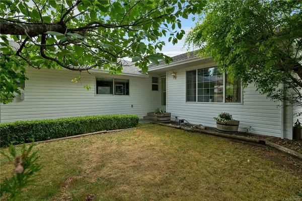 755 Kit Cres, Campbell River BC V9H 1P6 - 3 bed, 2 bath property for sale in Campbell River