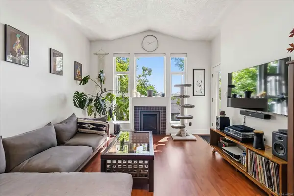 400 Dupplin Rd #301, Saanich BC V8Z 1B7 - 1 bed, 1.0 bath in Saanich