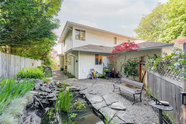 2056 Gladys Pl, Sooke BC V9Z 0E6