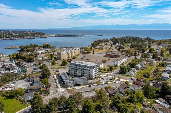 916 Lyall St #206, Esquimalt BC V9A 5E6 - 2 bed, 2 bath property for sale in Esquimalt