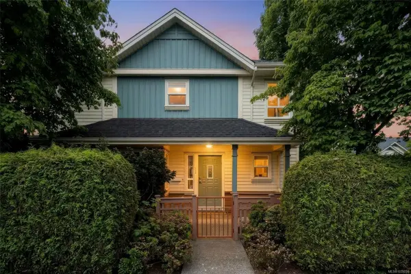 1019 North Park St #16, Victoria BC V8T 5L4 - 2 bed, 2.0 bath in Victoria
