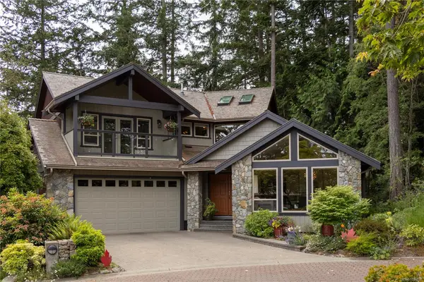 929 Matticks Wood Lane, Saanich BC V8Y 3H6 - 3 bed, 4 bath property for sale in Saanich