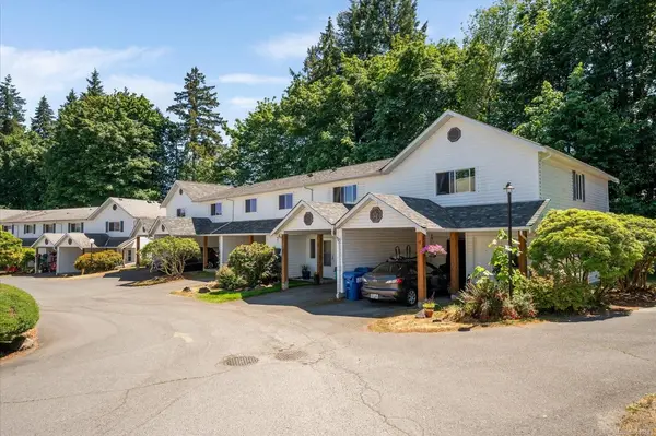 711 Malone Rd #10, Ladysmith BC V9G 1S4 - 3 bed, 2.0 bath in Ladysmith