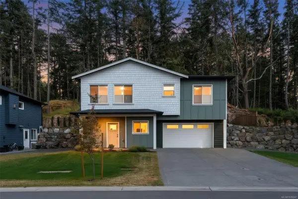 841 Tomack Loop, Langford BC V9C 3X3 - 5 bed, 4 bath property for sale in Langford
