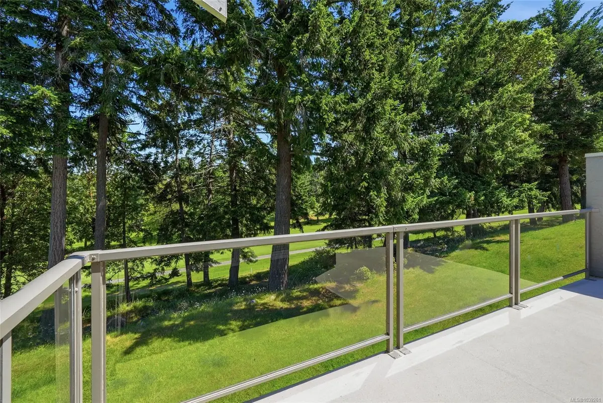 2655 Andover Rd #12, Nanoose Bay BC V9P 9J5