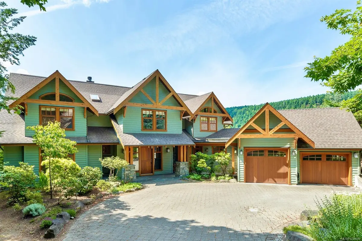 121 Howard Rd, Salt Spring BC V8K 1N2