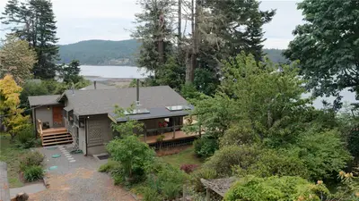 7095 Richview Dr, Sooke BC V9Z 0T3