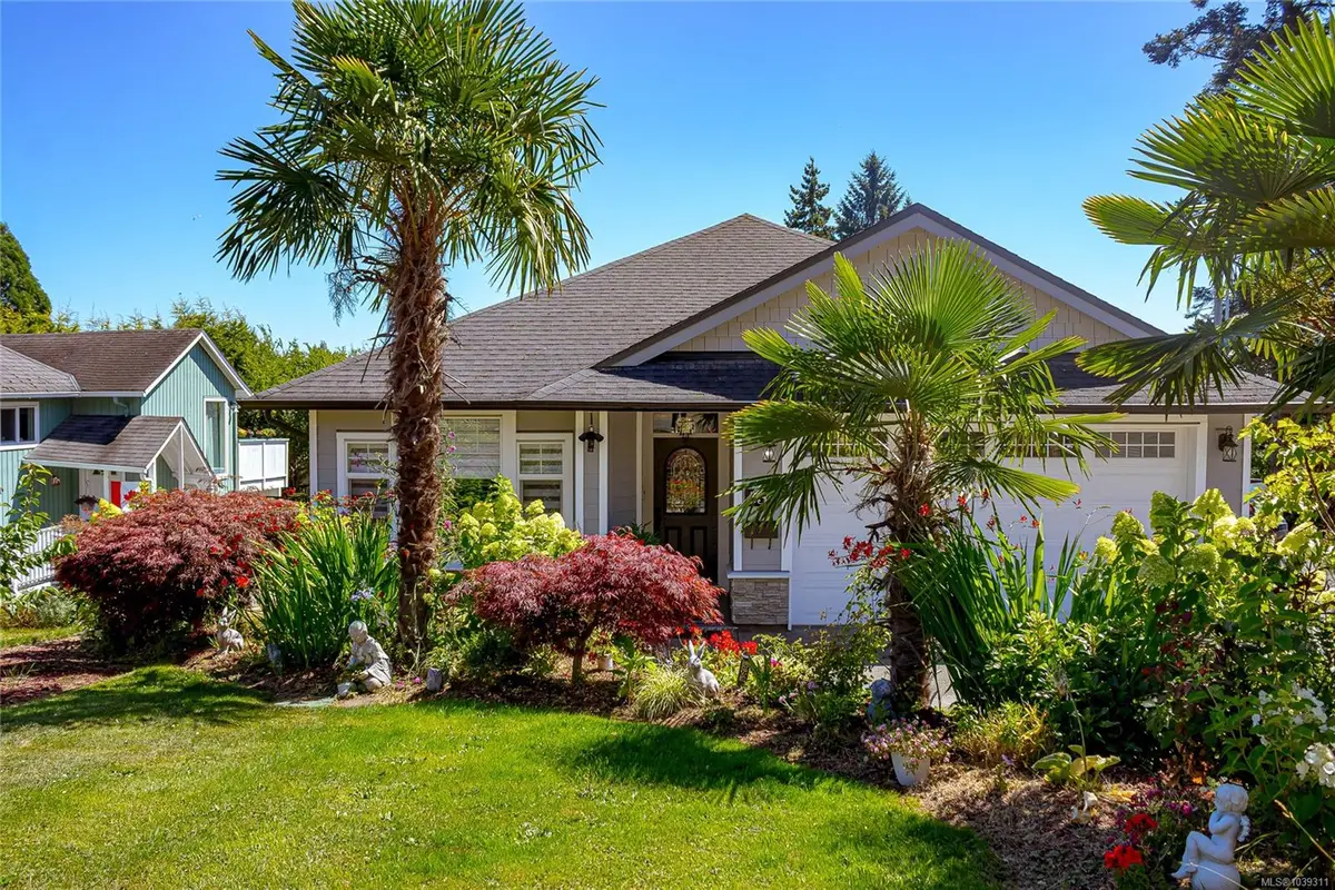555 Leaside Ave, Saanich BC V8Z 2K9
