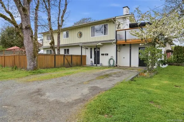 2844 Rita Rd, Langford BC V9B 4A1 - 5 bed, 2 bath property for sale in Langford