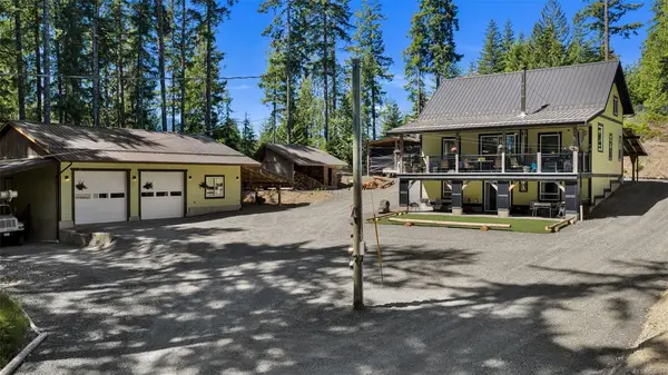 7238 Indian Rd, Lake Cowichan BC V0R 2G0 - 3 bed, 2.0 bath in Lake Cowichan