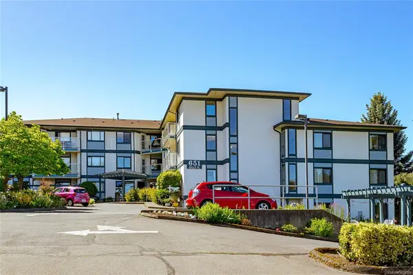 651 Jolly Pl #102, Saanich BC V8Z 6R9 - 2 bed, 1 bath property for sale in Saanich