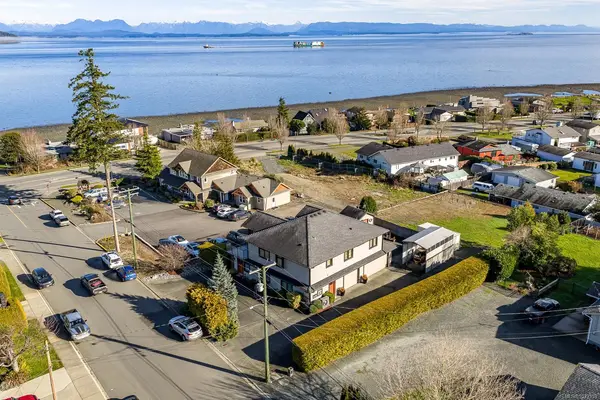 91 Larwood Rd, Campbell River BC V9W 1S3 - 4 bed, 4 bath property for sale in Campbell River